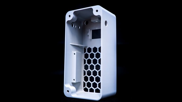 FDM obudowa elektroniki 2560x1439